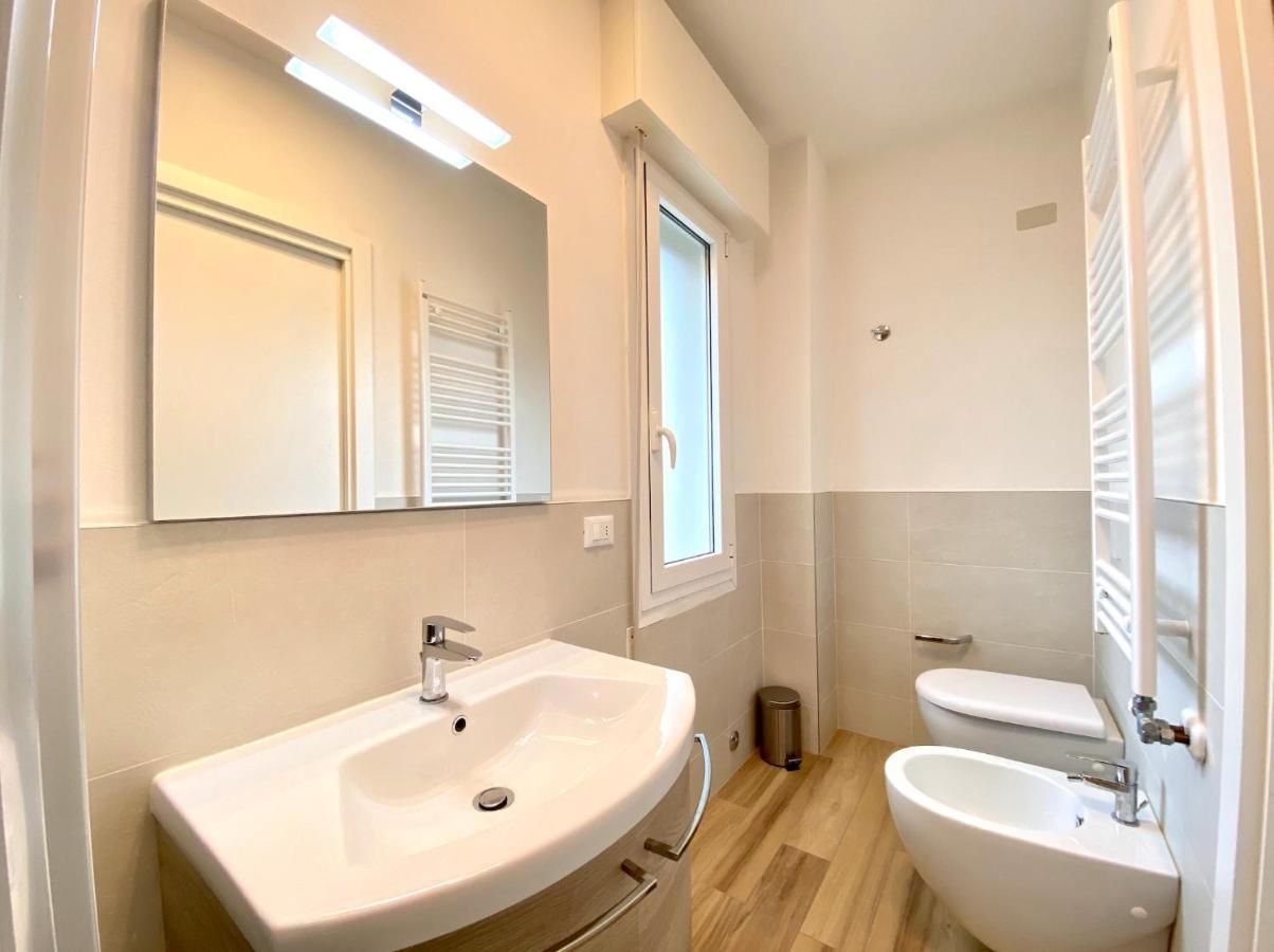 Appartamenti Cristina Carraro Immobiliare - Family Apartments Лидо-ди-Езоло Экстерьер фото