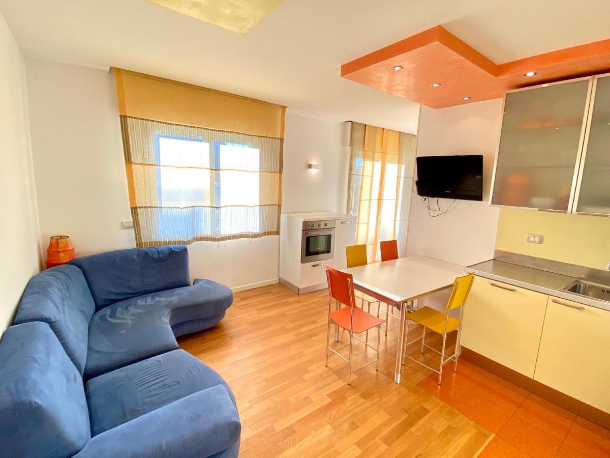 Appartamenti Cristina Carraro Immobiliare - Family Apartments Лидо-ди-Езоло Экстерьер фото